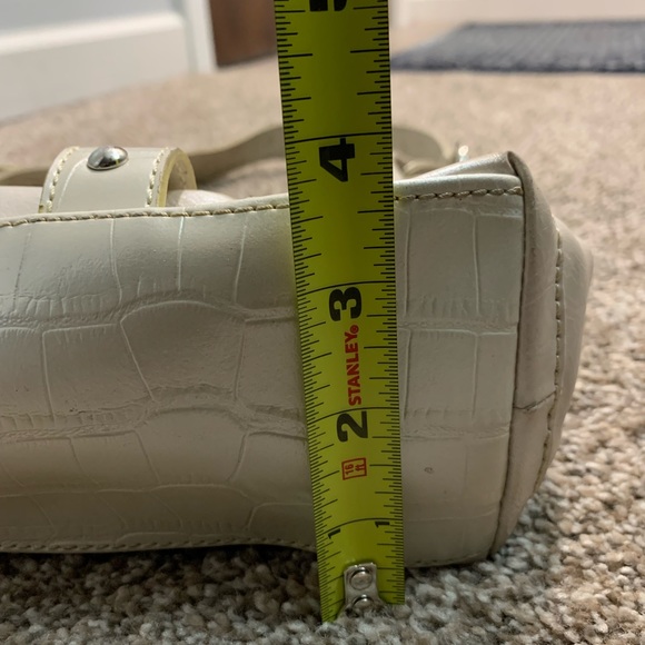 Genna De Rossi cream color purse - Picture 7 of 7